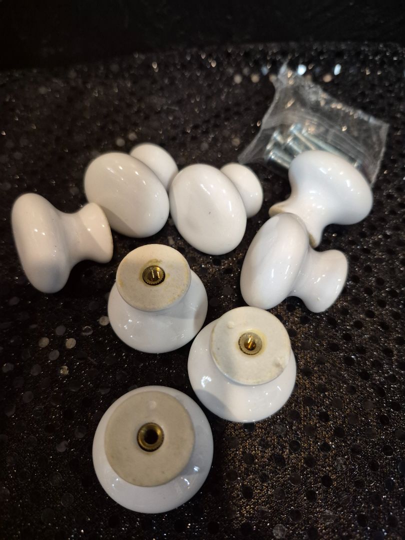 White  Vintage Porcelain Drawer Pulls, Set of 8, 1•3/8"