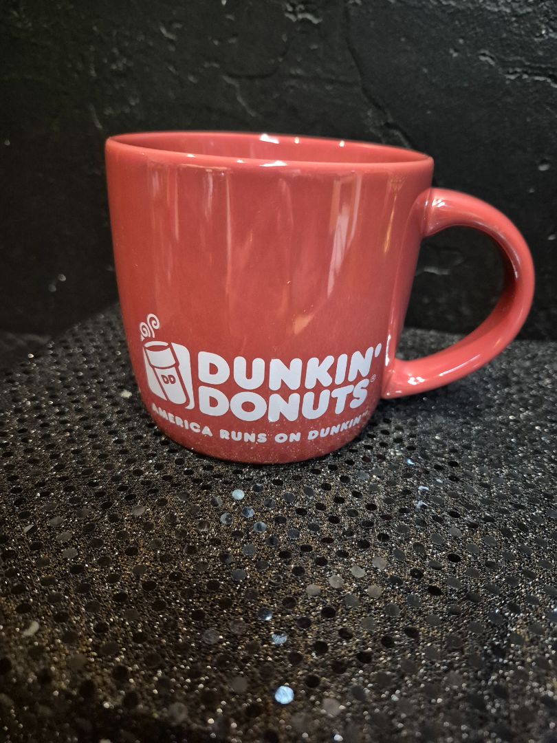 Dunkin' Donuts Coffee Mug, 4" × 3.75"