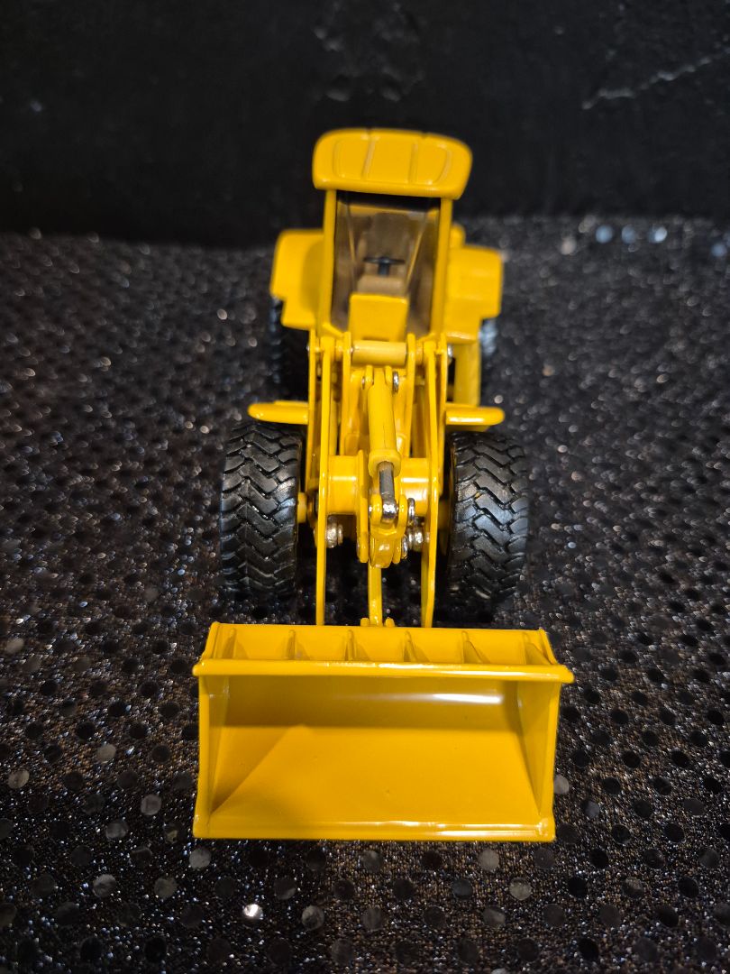 Yellow ERTL Die Cast John Deere 744H Wheel Loader