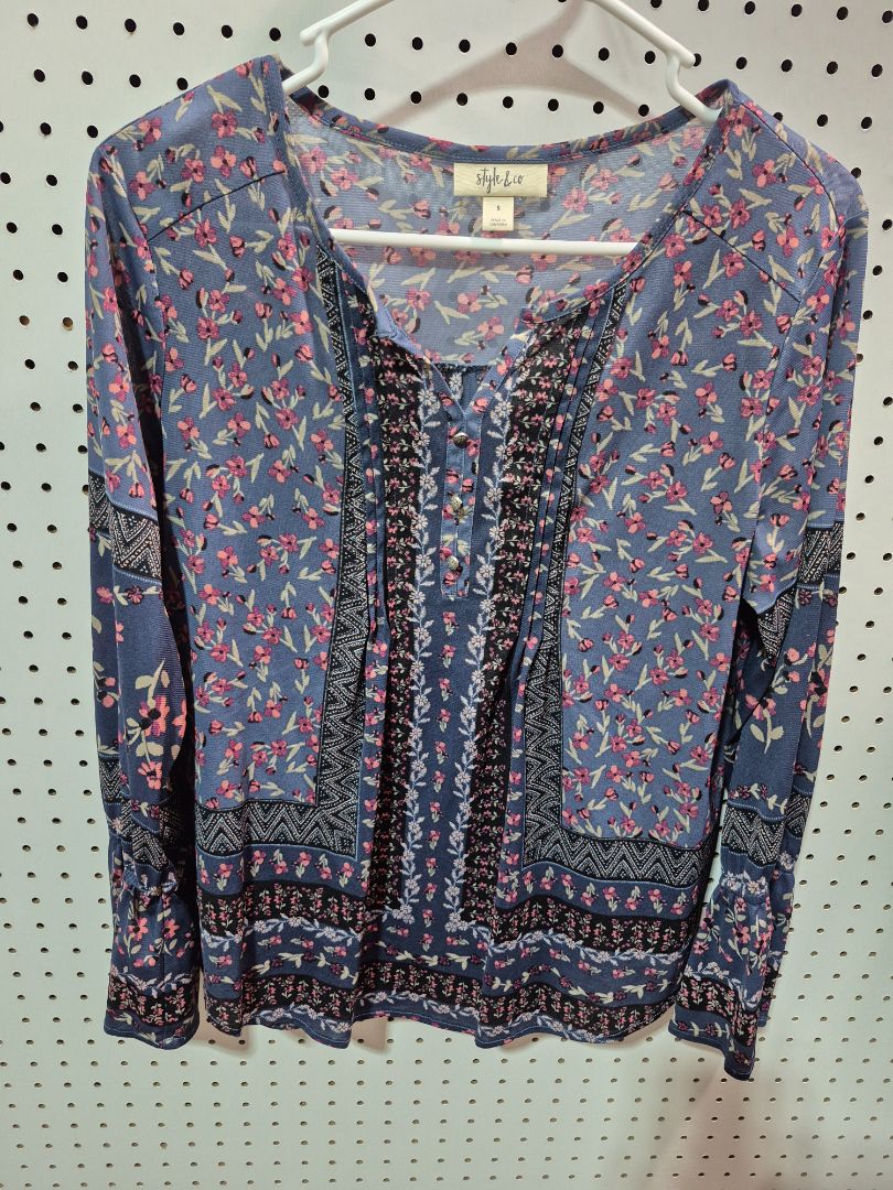Blue w/Flowers Style & Co Long Sleeve Blouse, S