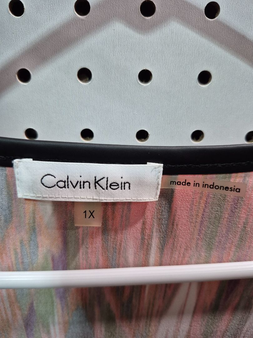 Red/Blk/Wht Calvin Klein Long Sleeve Shirt, 1X