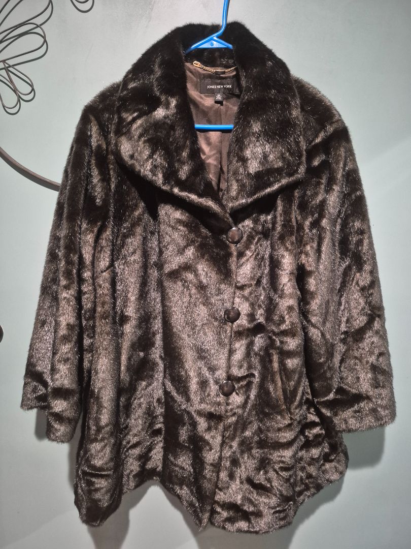 Black Jones New York Faux Fur Coat, 2X