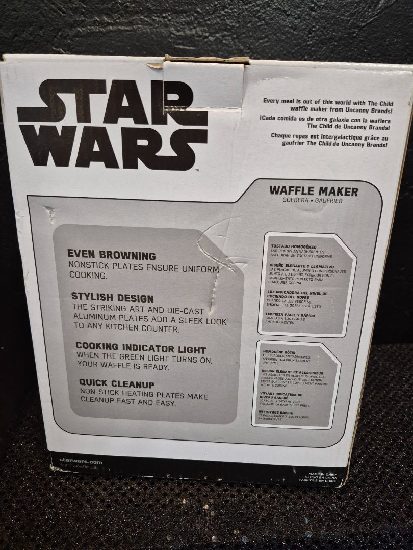 Star Wars Mandalorian the Child Waffle Maker