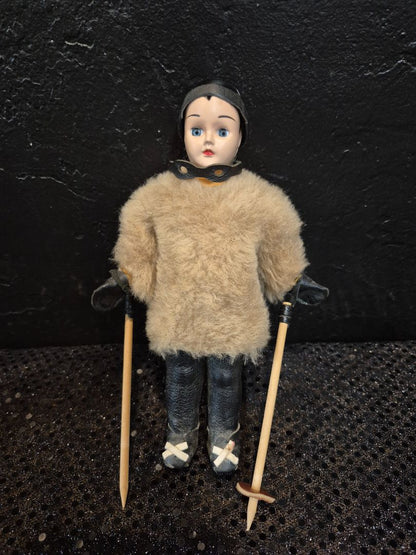 vintage 1950s Sandra Sue ski doll, 7"