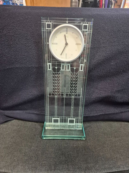 BULOVA Frank Lloyd Wright Classic PRAIRIE STYLE Glass Mantel Clock, 13.5”