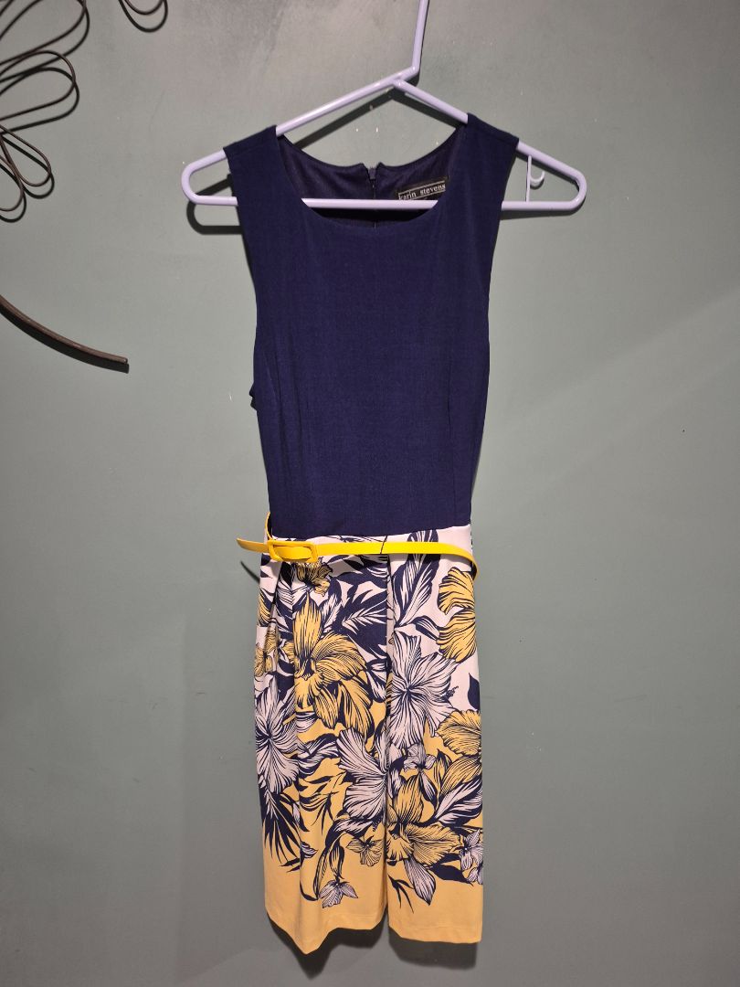 Navy w/ White Floral Skirt Karin Stevens Sleeveless Dress, 6