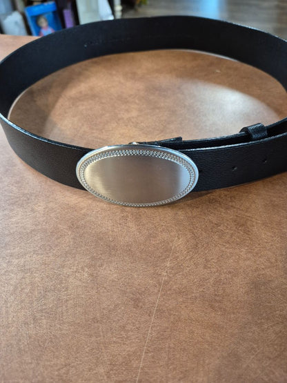 Chico's w/Solid Silvertone Buckle Black Leather Belt, M / 39"