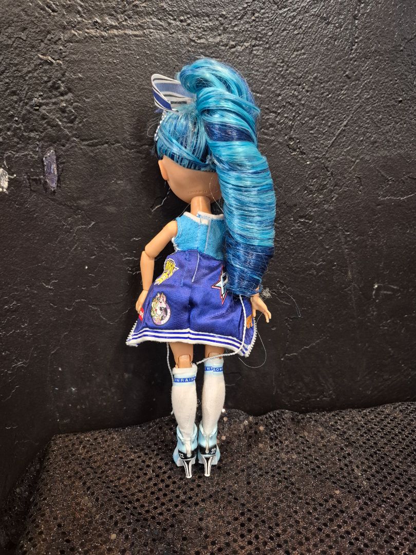 MGA Cheerleader Doll, Rainbow High Skylar #22, 11"