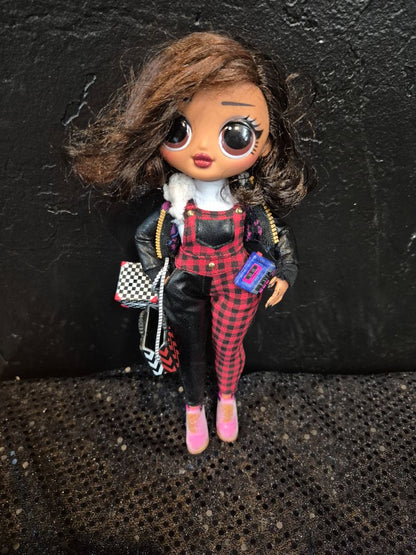 L.O.L. Doll- Winter Chill Surprise! OMG, 9.5"