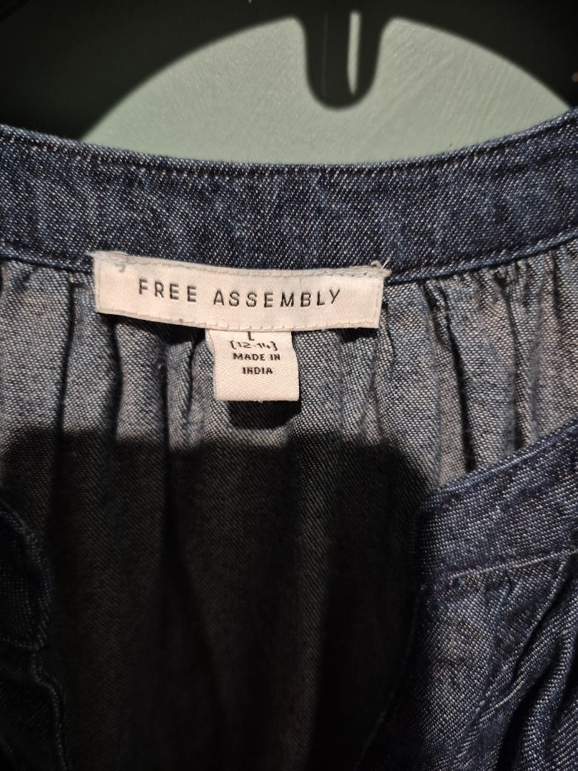 Free Assembly Denim Color Dress W/ Cinched waist, LG
