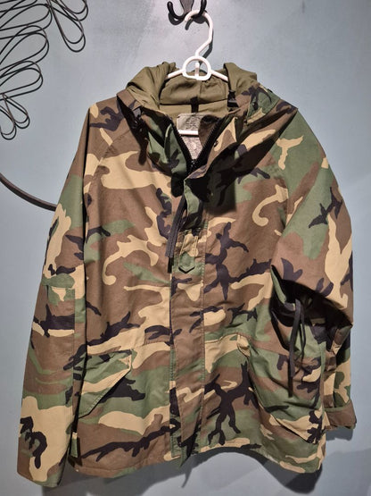US Military Gore Tex Cold Weather Woodland Camo Jacket XL