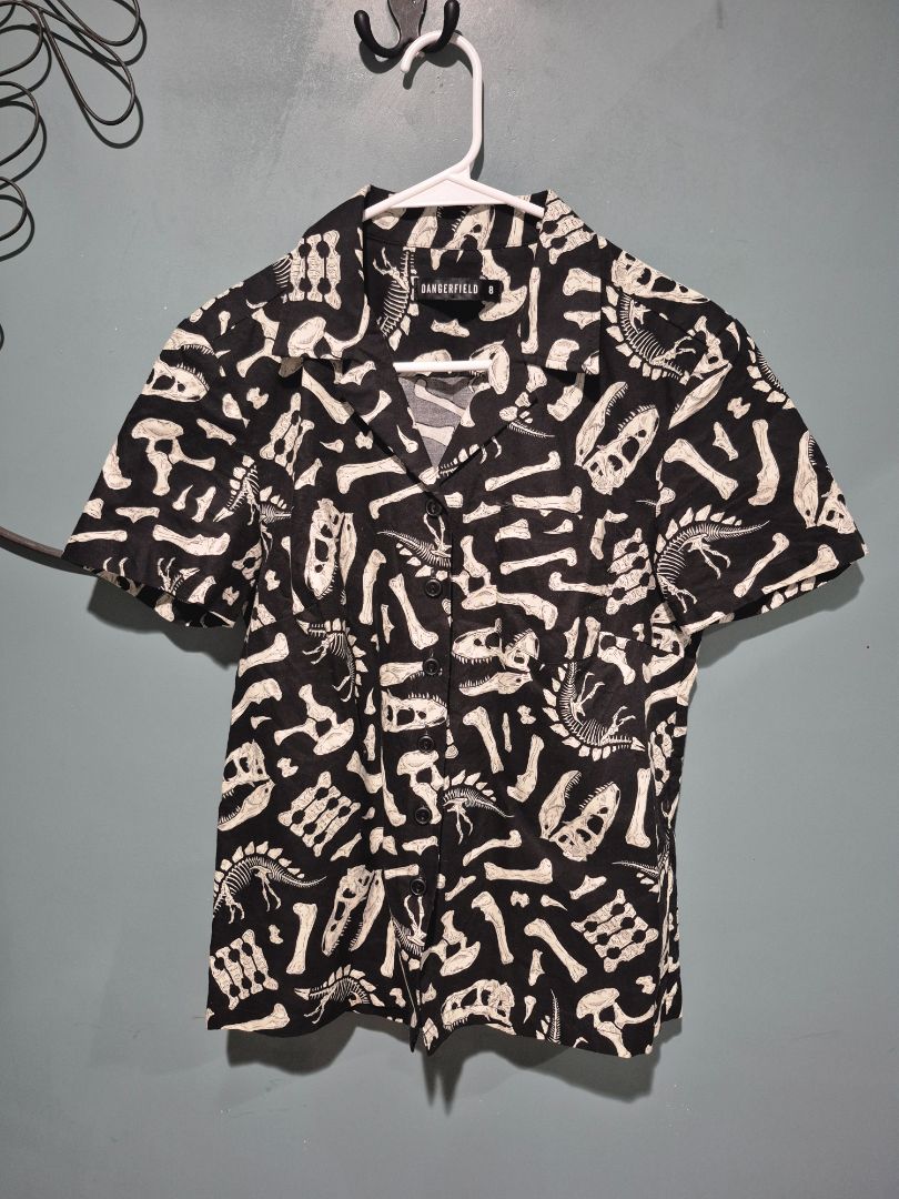 Black & White Dangerfield Dinosaur Bones Short Sleeve Button Shirt, 8