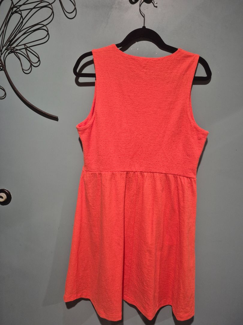 Salmon Draper James RSVP Sleeveless Textured Knit Dress, L