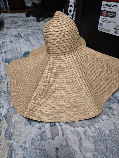 Beige  Wide Brim Woven Straw Sun Hat