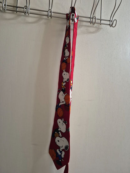 Red  Peanuts Snoopy Tie