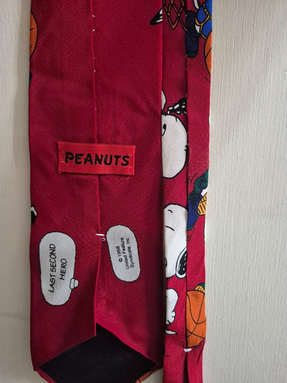Red  Peanuts Snoopy Tie