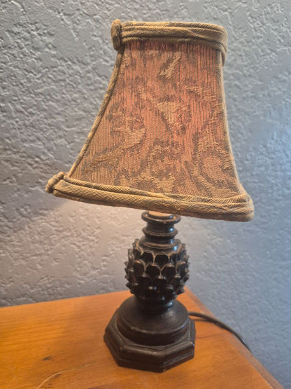 Pineapple Bronze Lamp, 11"