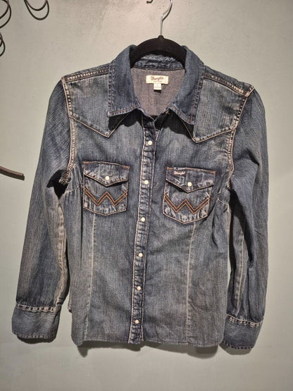 Wrangler Long Sleeve Denim Snap Down Shirt, S