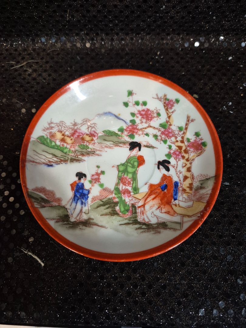 Hand Painted Saucer Geisha Maidens, 5.5"