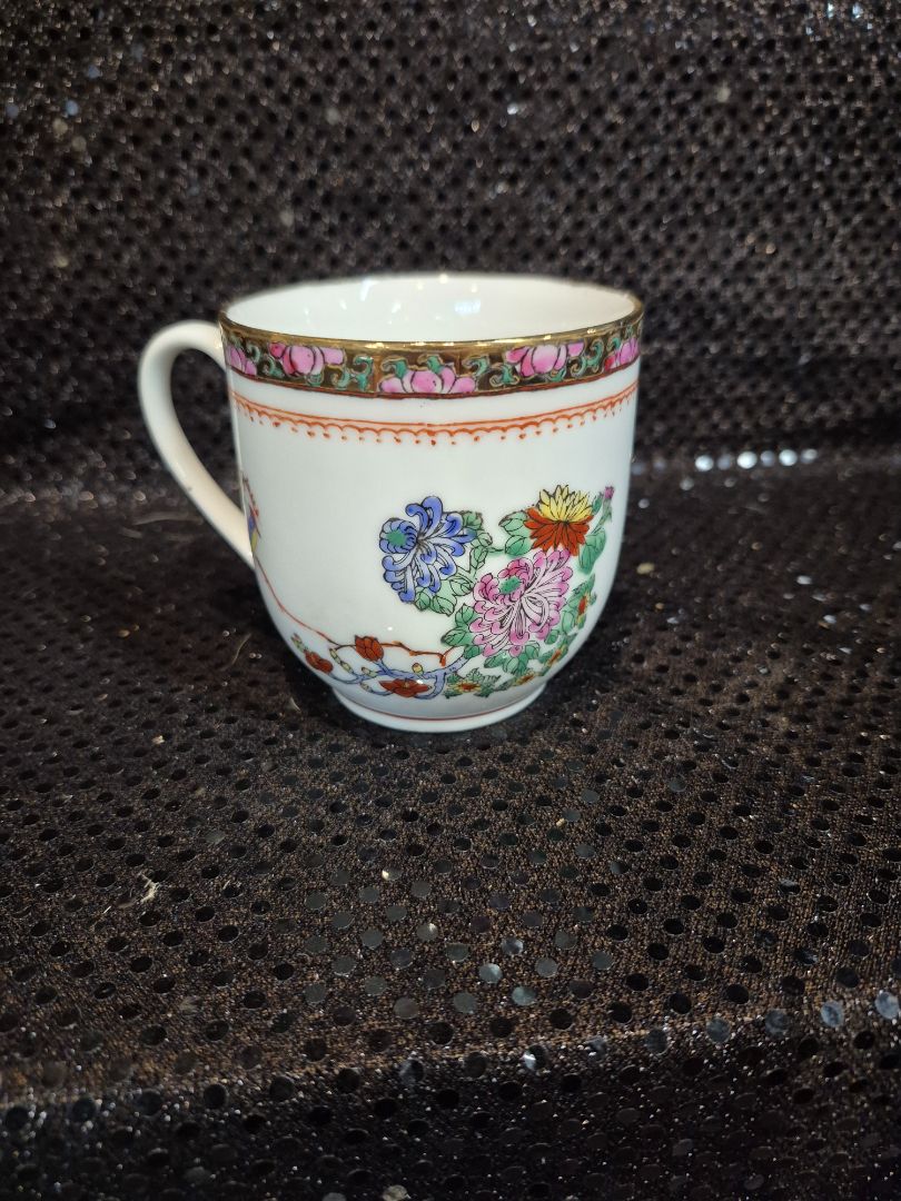White w/Gold Trim  Hand Painted Mug, 3.5"