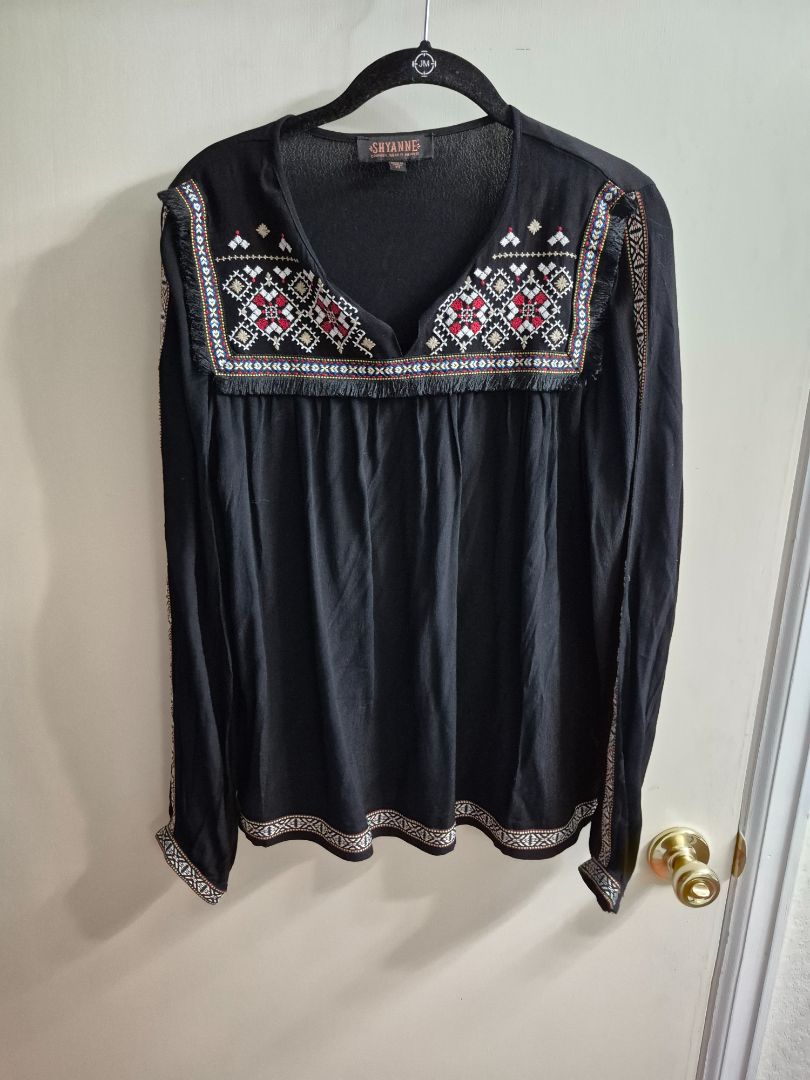 Black Shyanne Peasant Blouse, M