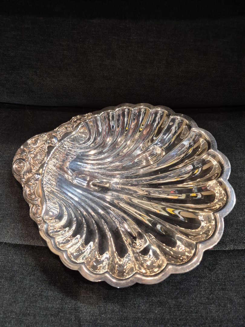 Shell Shaped Serving Tray, Silver Plated, 9.5" × 8"