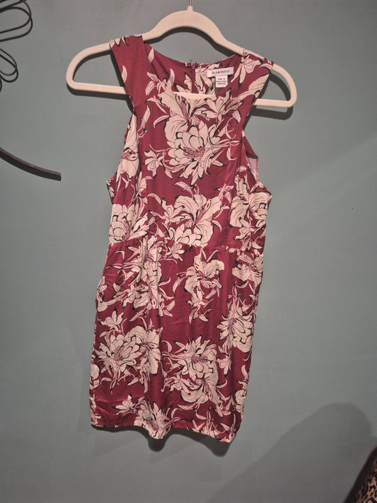 Red w/Wht Flowers Glamorous Dress, M