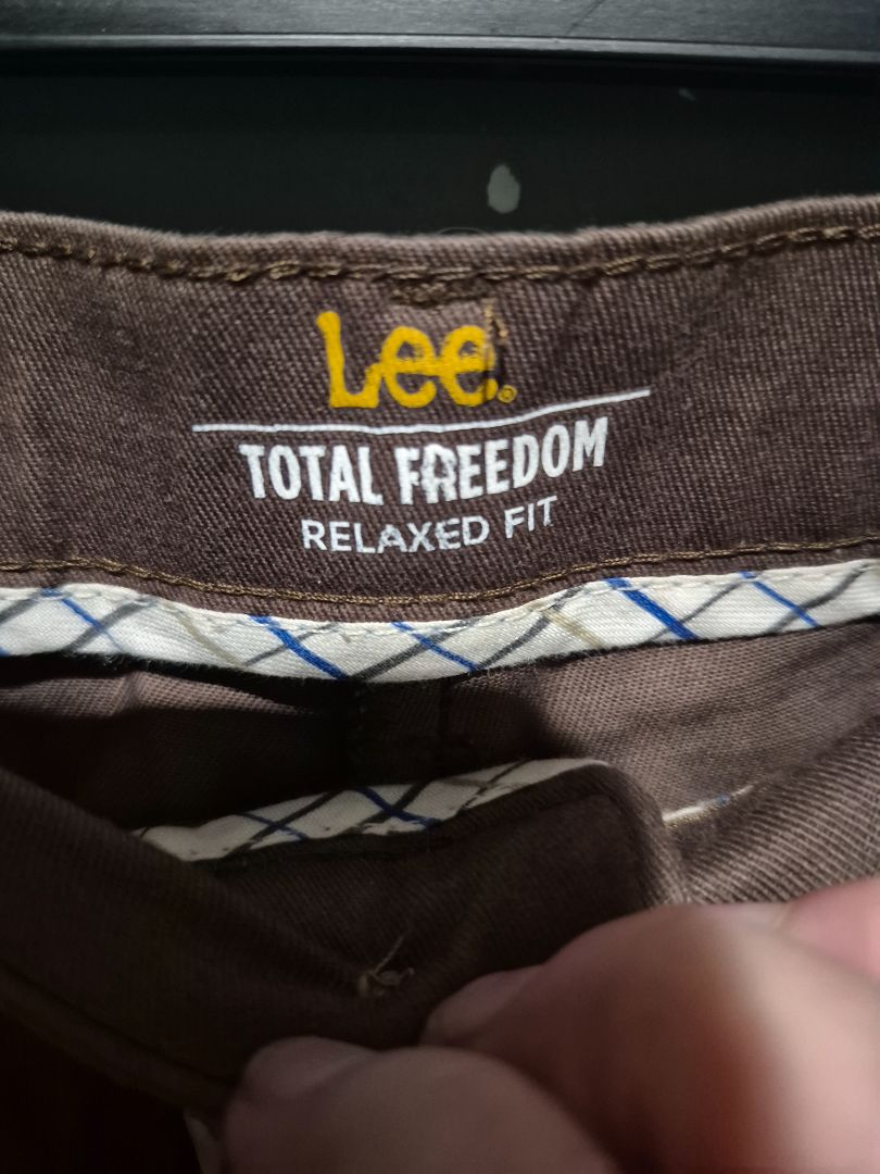 Lee Total Freedom Olive 40x29