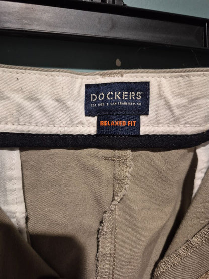 Dockers Relaxed Fit Khaki Pants 40x30