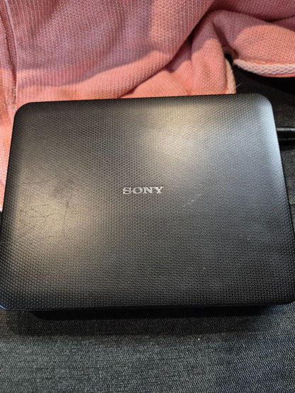 Black Sony Portable CD/DVD Player, DVP-FX730, 7" Screen
