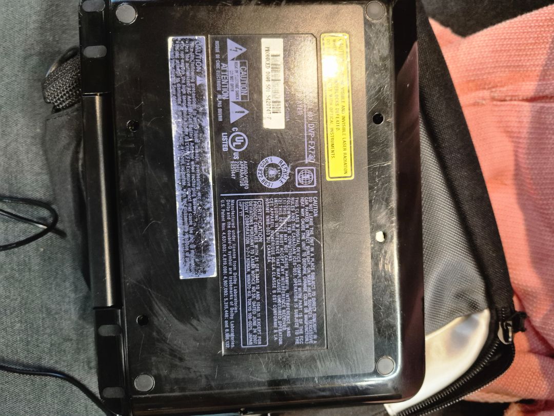 Black Sony Portable CD/DVD Player, DVP-FX730, 7" Screen