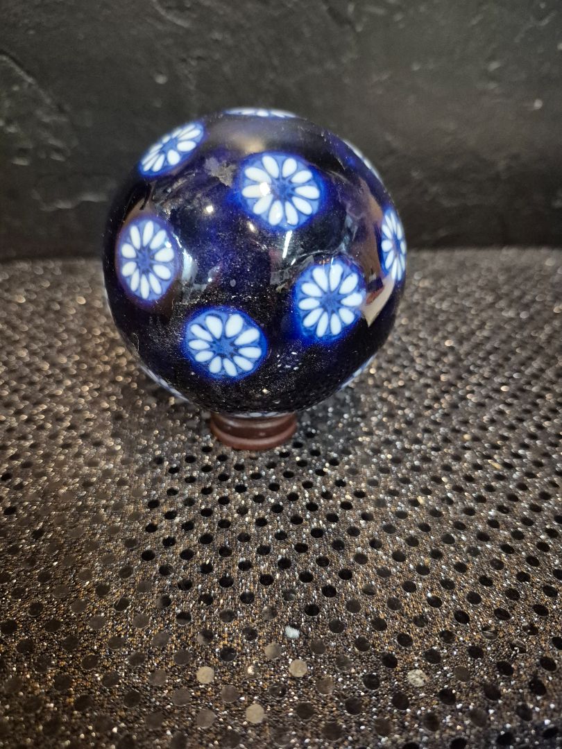 Cobalt Blue w/Daisies  Porcelain Carpet Ball, 3"
