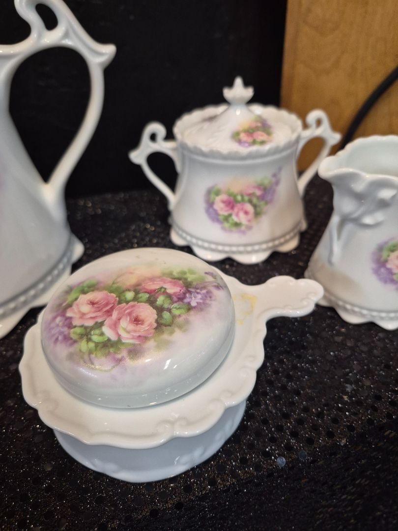 White Haas & Czjzek Tea Set, 8 piece