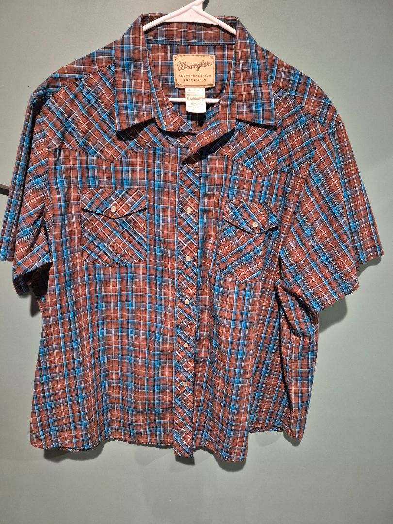Red/Blue Plaid Wrangler Short Sleeve Snap Down Shirt, 2 XL