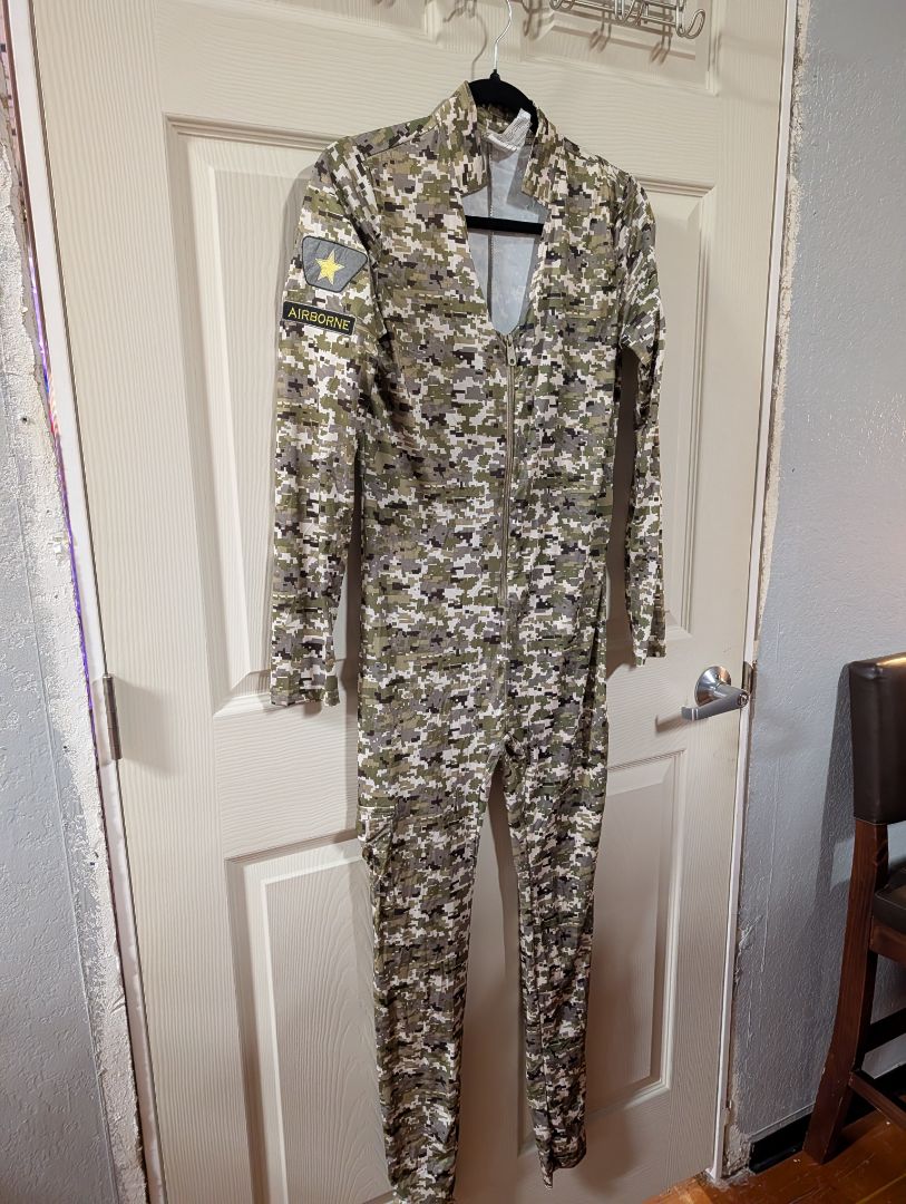 Camo Jumpsuit Costume, LG