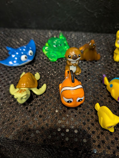 Finding nemo/dory 15 pc toy set