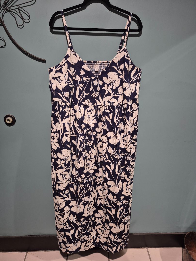 White w/Blue Flowers a new day Dress, 1X