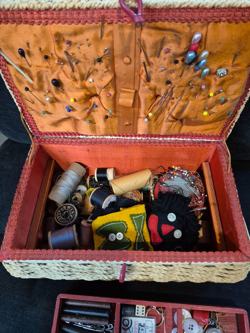 Vintage Sewing Box, Wicker, 11.5" × 7"