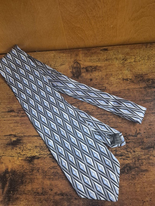 Silver Blue Diamond Brund Pirttelli Tie