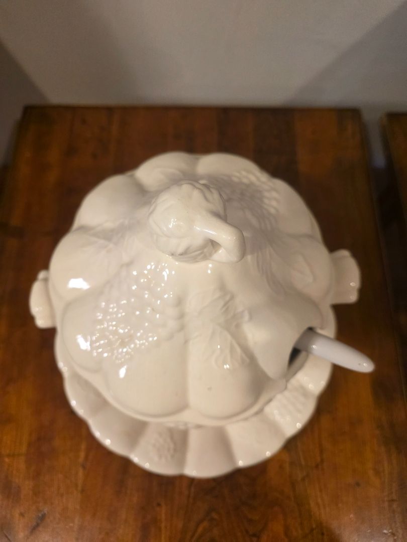 Vintage Calf. Pottery