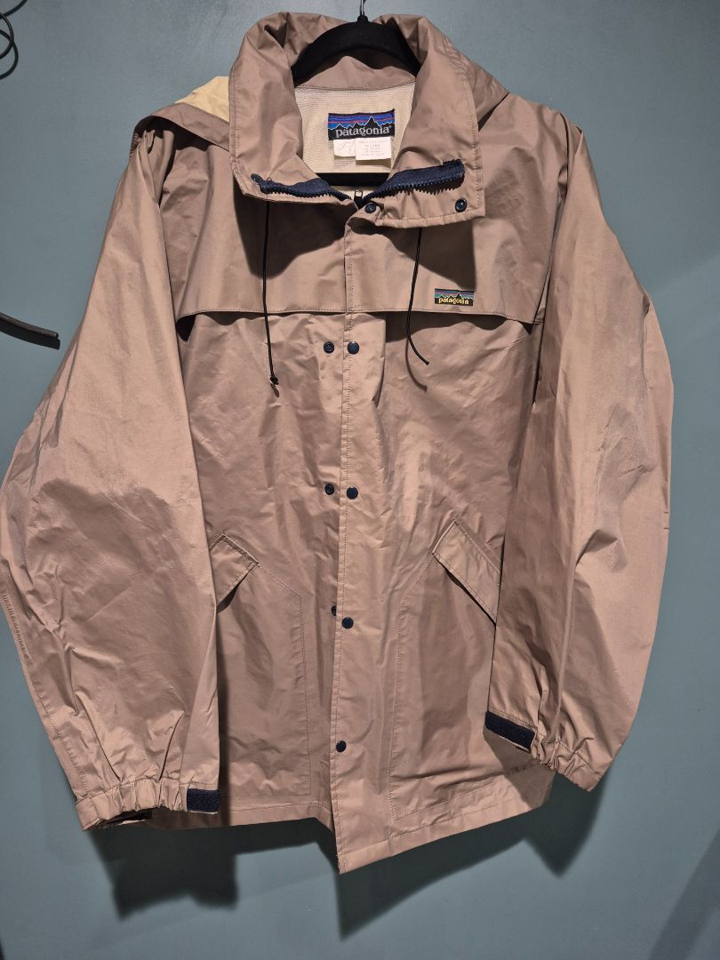 Tan Patagonia jacket, M