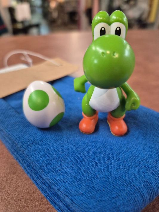 Green Super Mario Yoshi w/egg, 2 pcs.