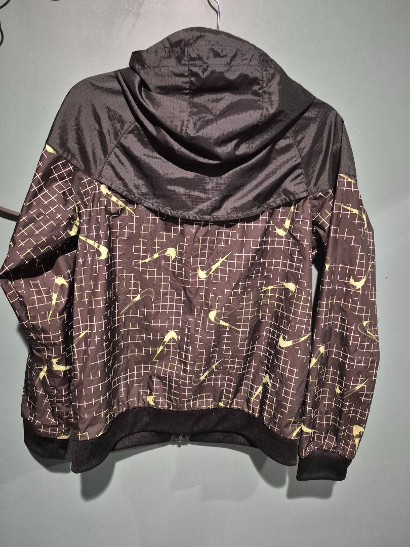 Black, w/neon green icons Nike Jacket, XL Youth