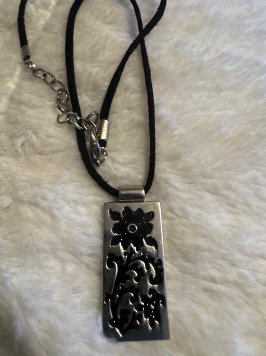 Flower “Grow” Necklace