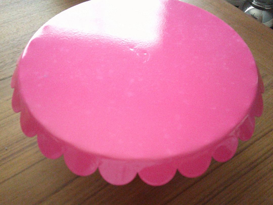 PINK CAKE HOLDER