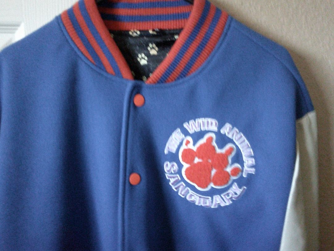 Varity Jacket-Wild ANIMAL SANCTUARY-CO   XL