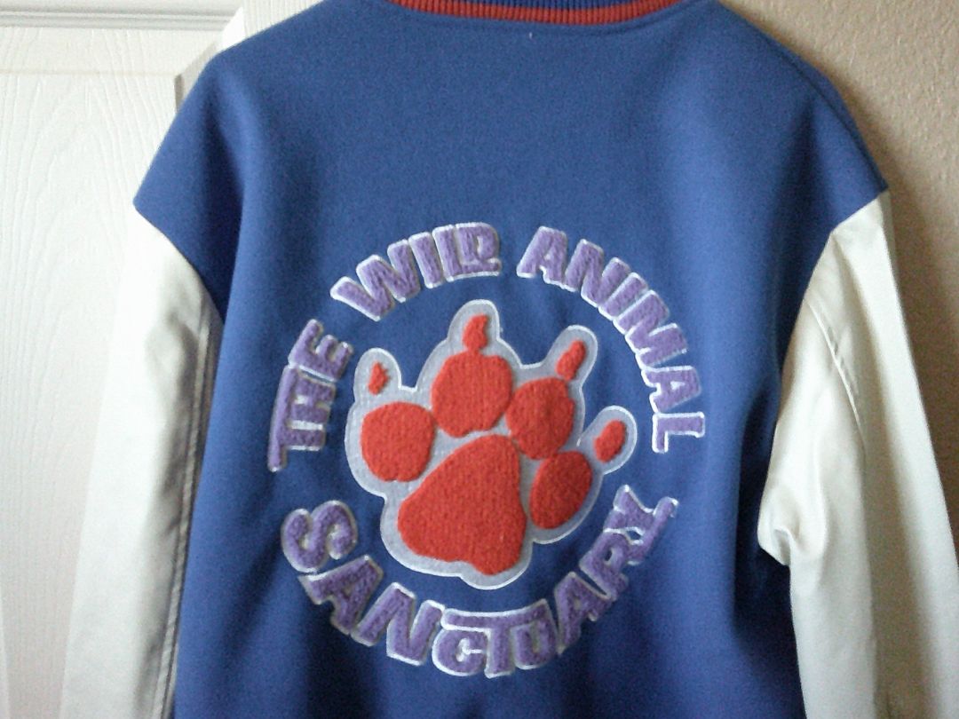 Varity Jacket-Wild ANIMAL SANCTUARY-CO   XL