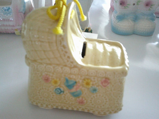BABY BANK- YELLOW- 50'S NAPCO-JAPAN E6533