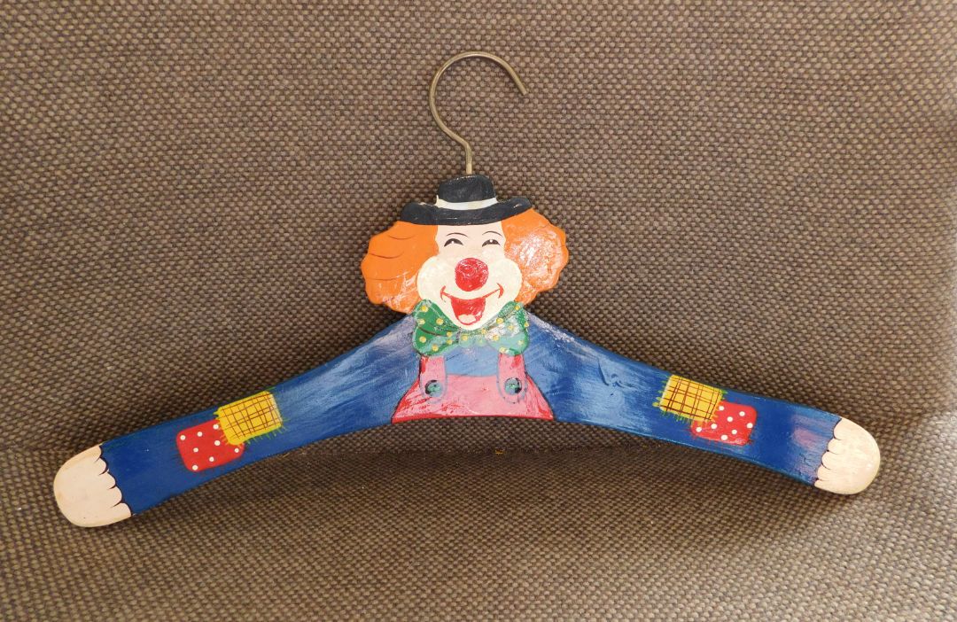 Clown Hanger