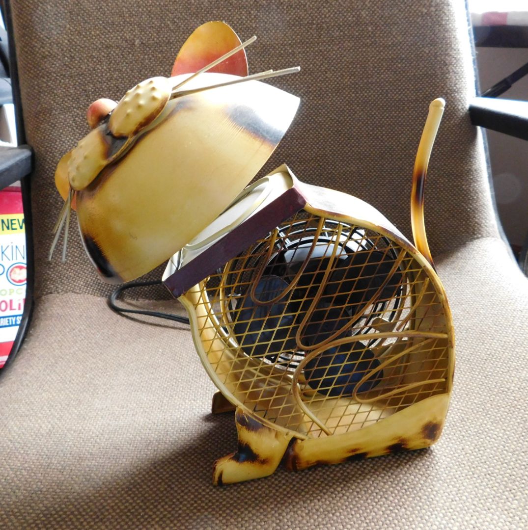 Cat Fan, 12" Tall